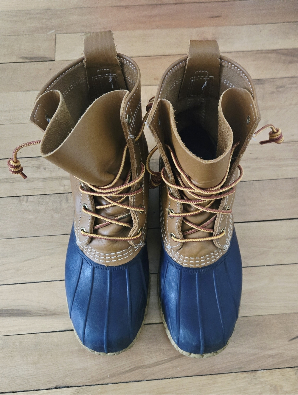 Classic Navy LL Bean Boots, size 7
